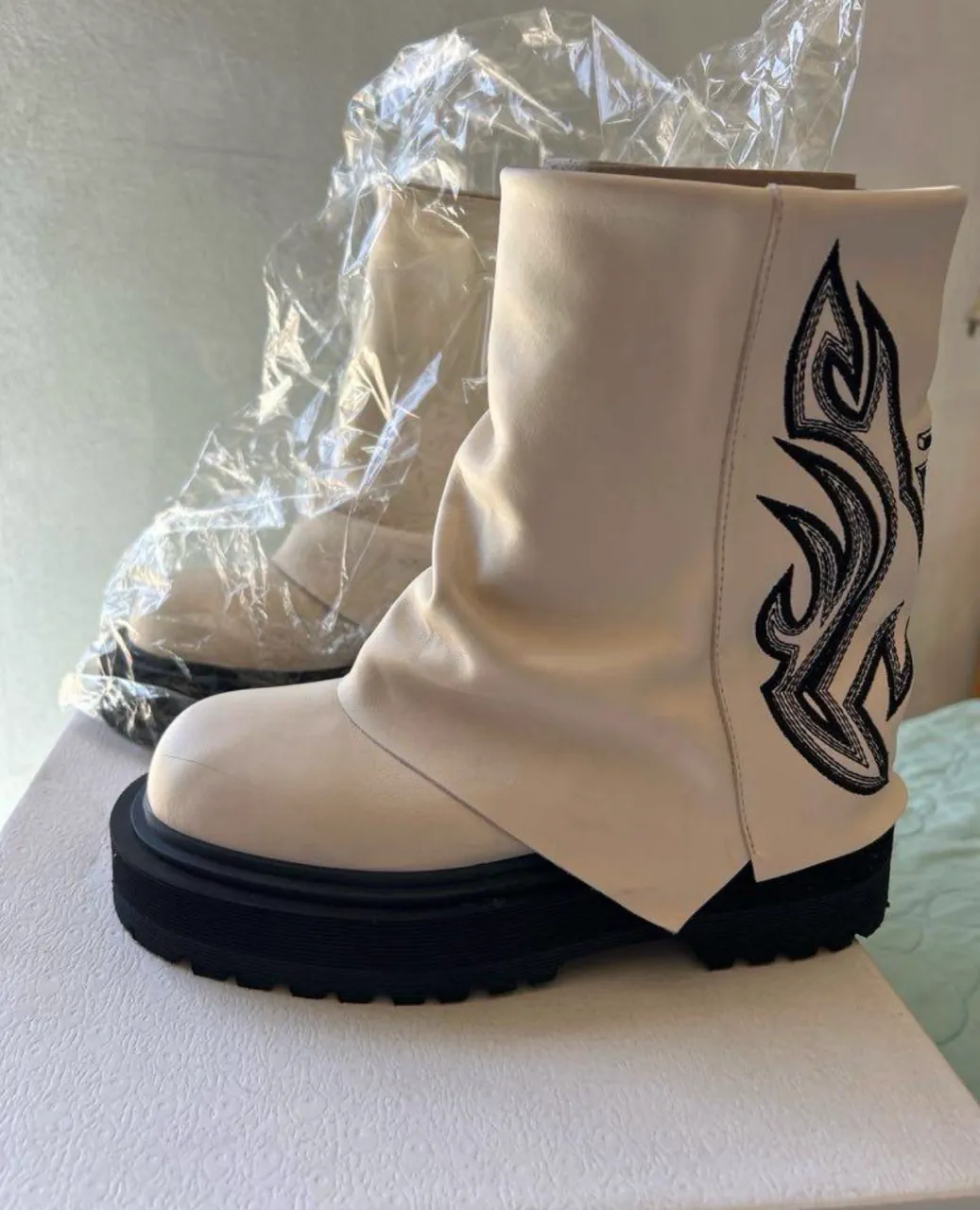 Botas Sarkany - imagen 1