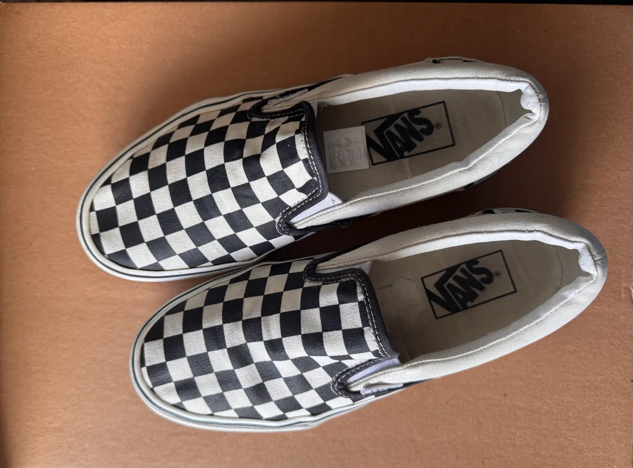 Vans · Talle AR 37