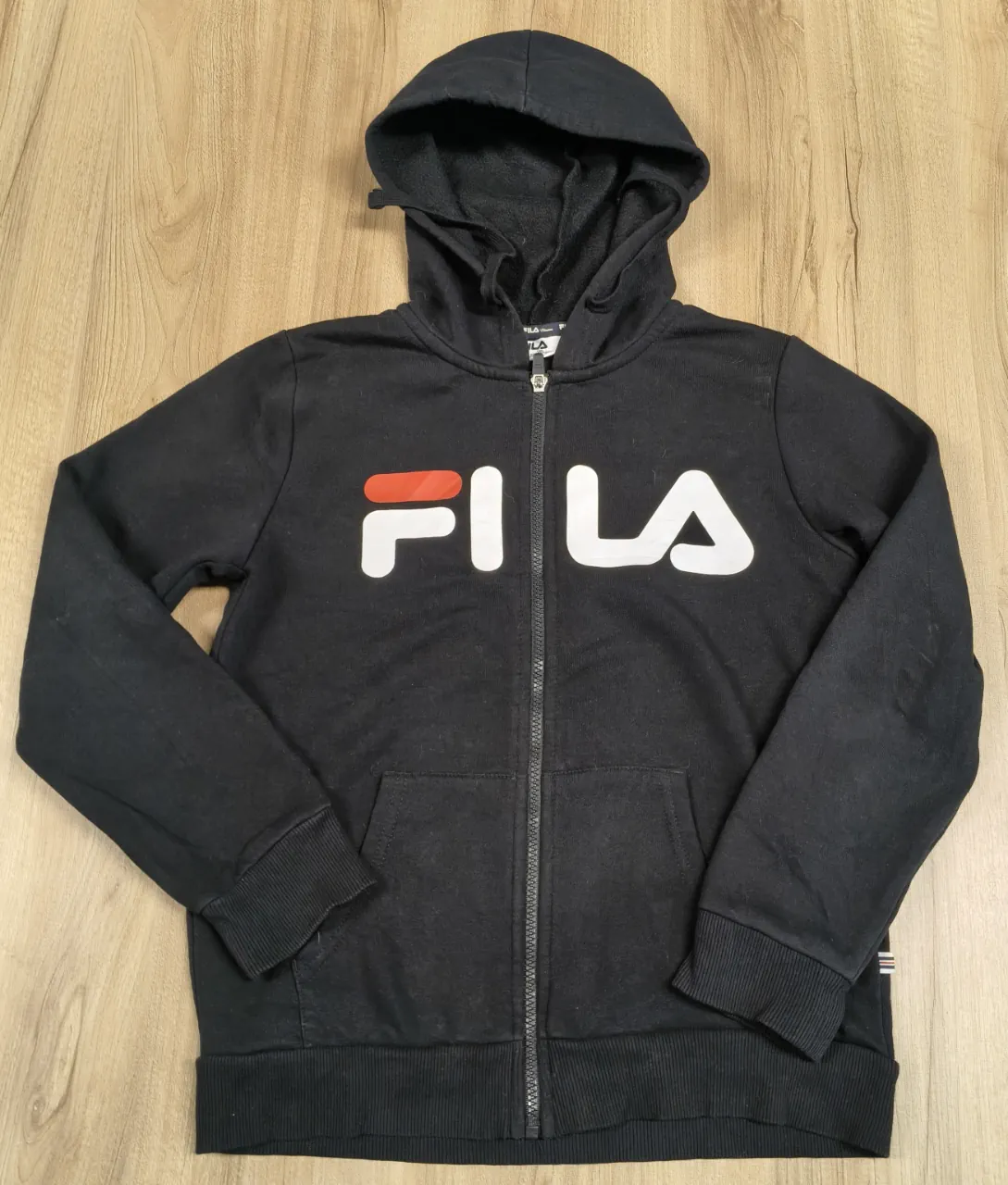 Buzo Fila · Talle 12 años / 152 cm
