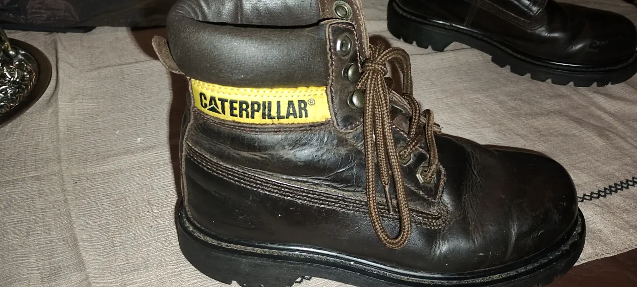 Borcegos Caterpillar · Talle AR 36
