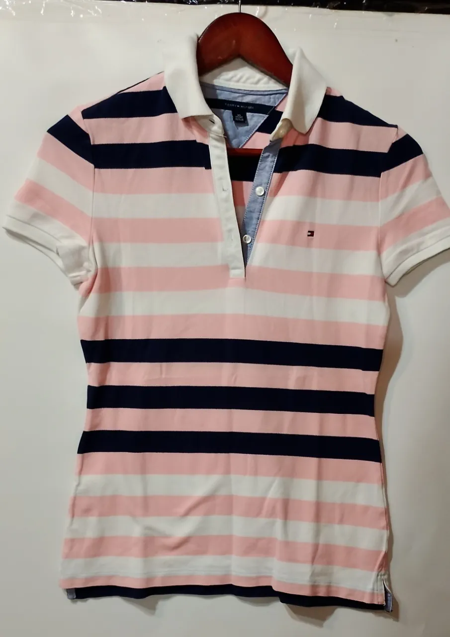 Remera Tommy Hilfiger · Talle XS