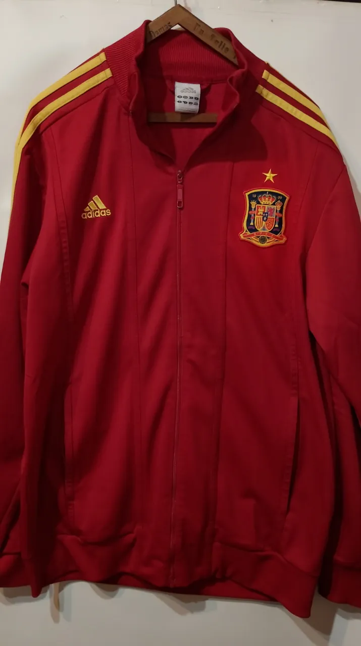 Buzo adidas · Talle L