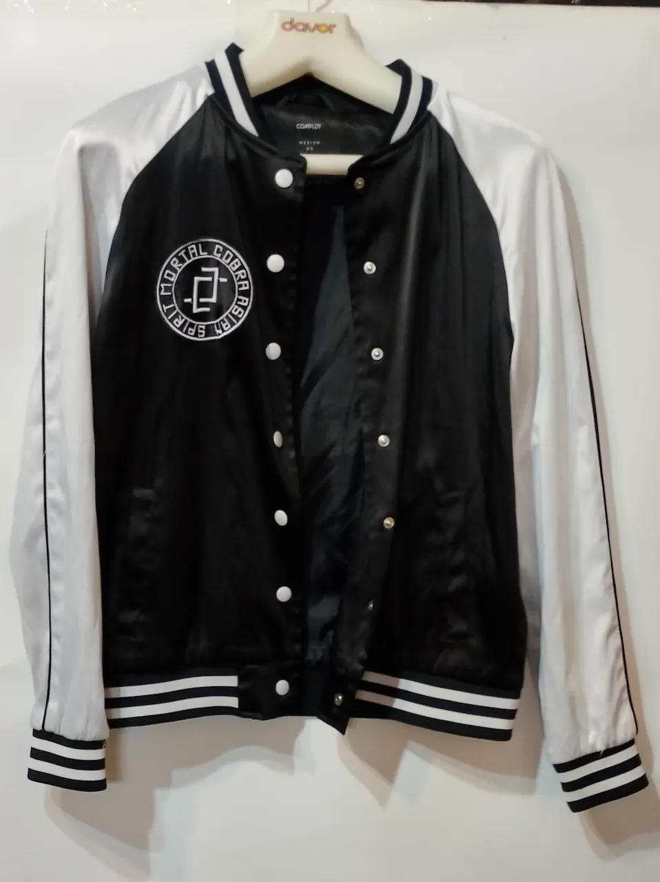 Campera Complot - imagen 1