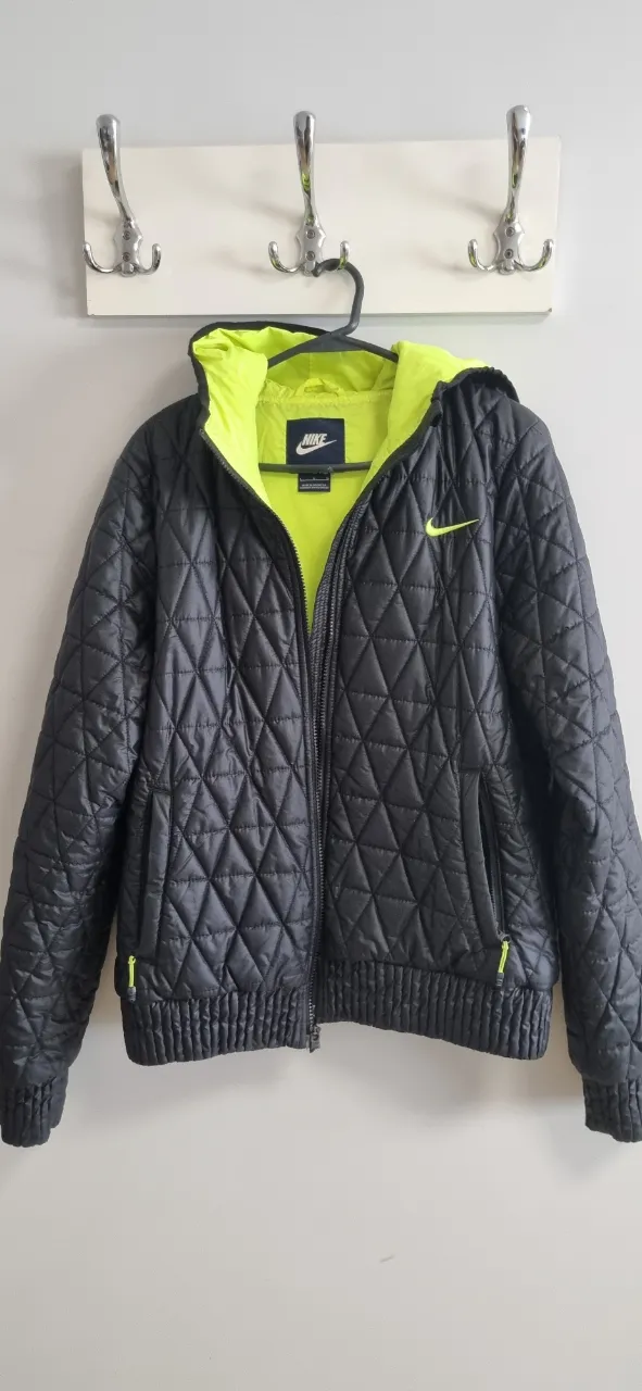Nike · Talle M