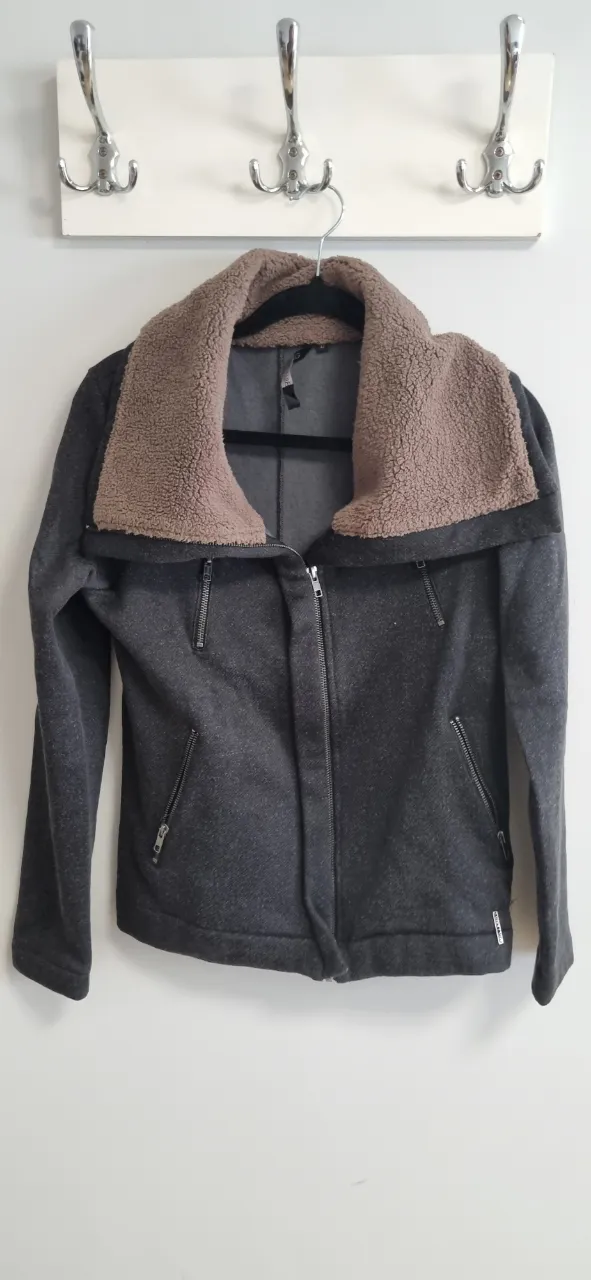 Campera Billabong - imagen 1
