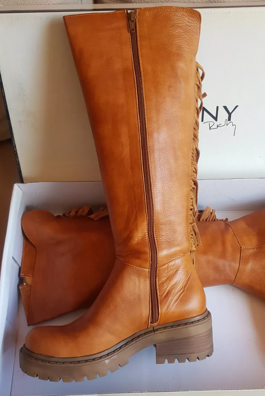 Botas Sarkany · Talle AR 38
