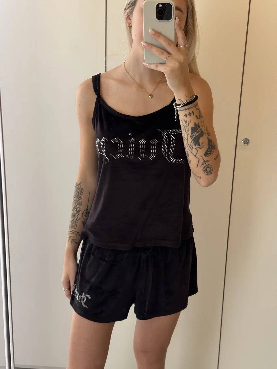 Juicy Couture · Talle L