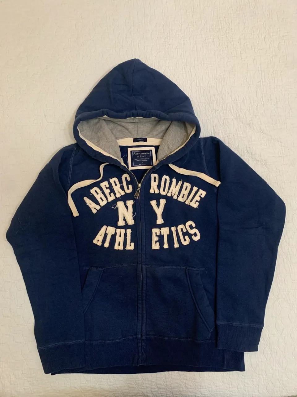 Buzo Abercrombie & Fitch · Talle S