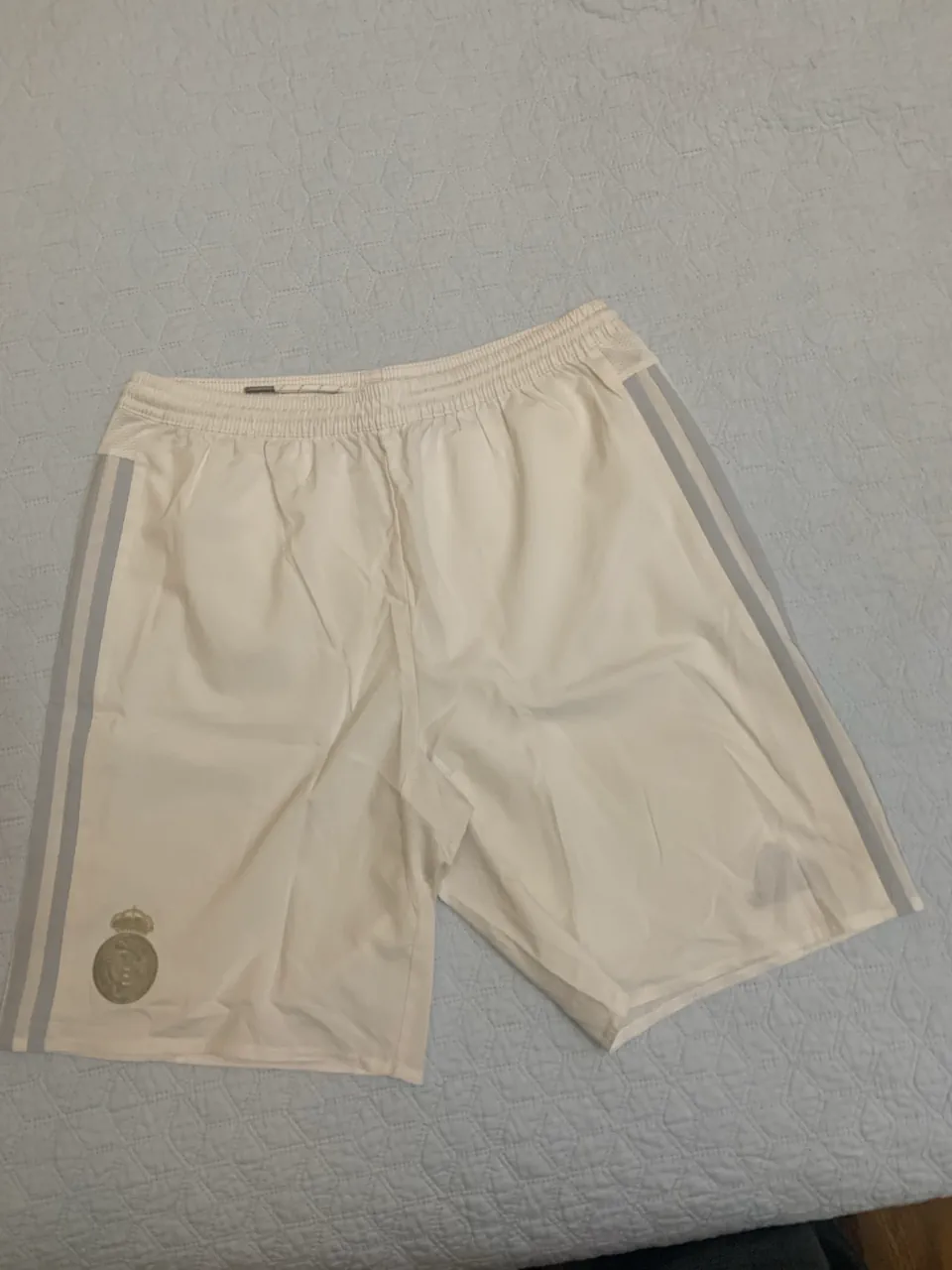 Short adidas · Talle L