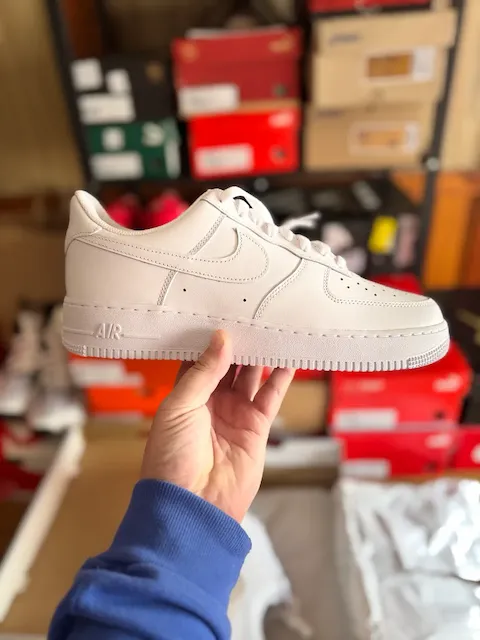 Nike · Talle AR 43