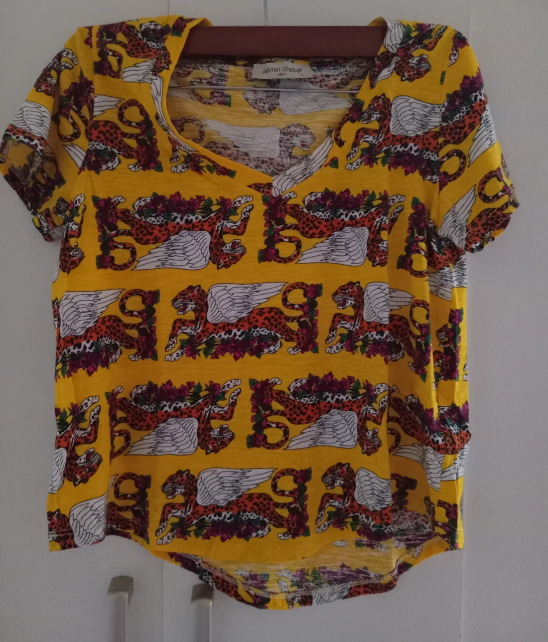 Remera Jazmín Chebar · Talle S