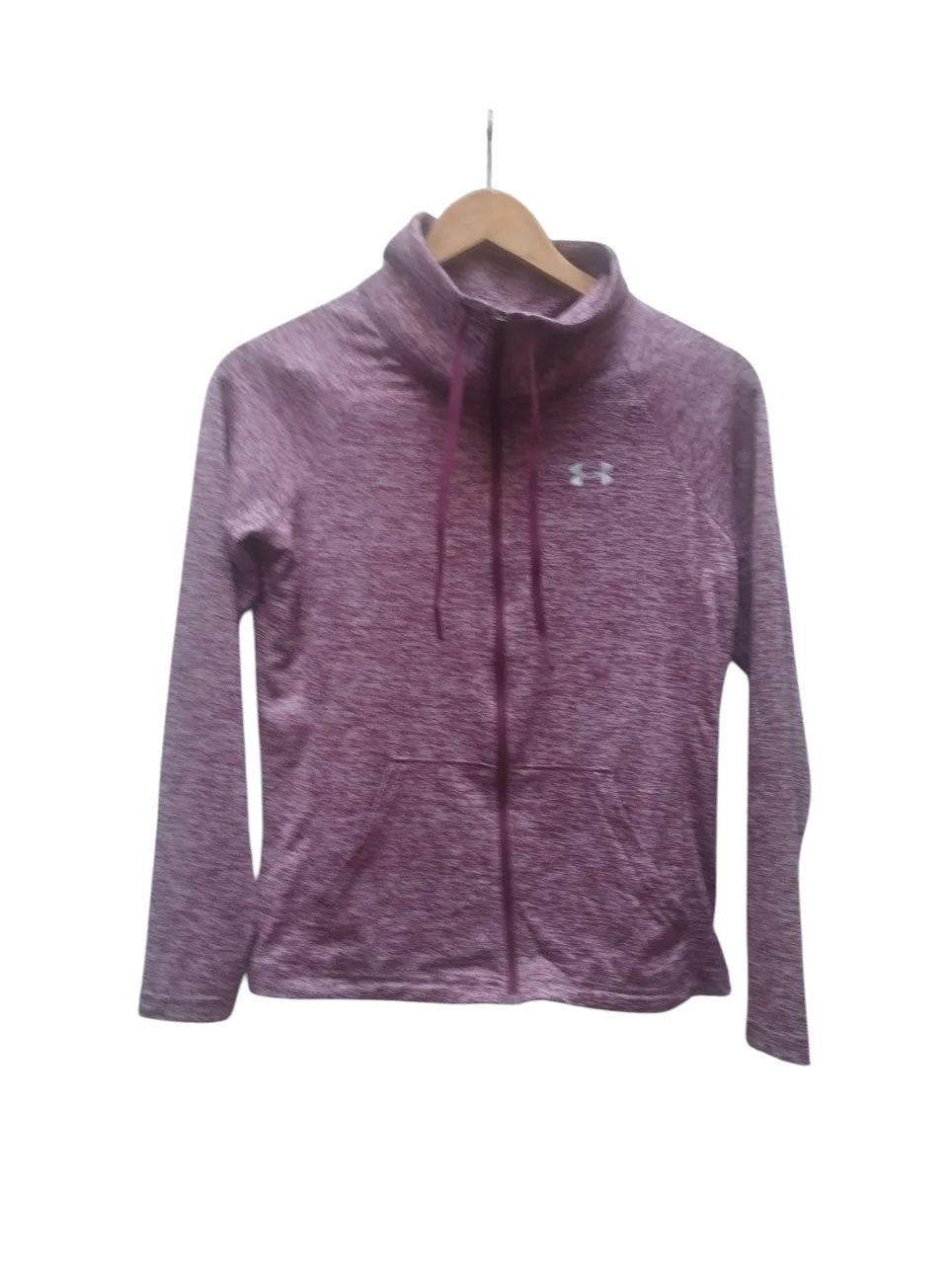 Buzo Under Armour · Talle S