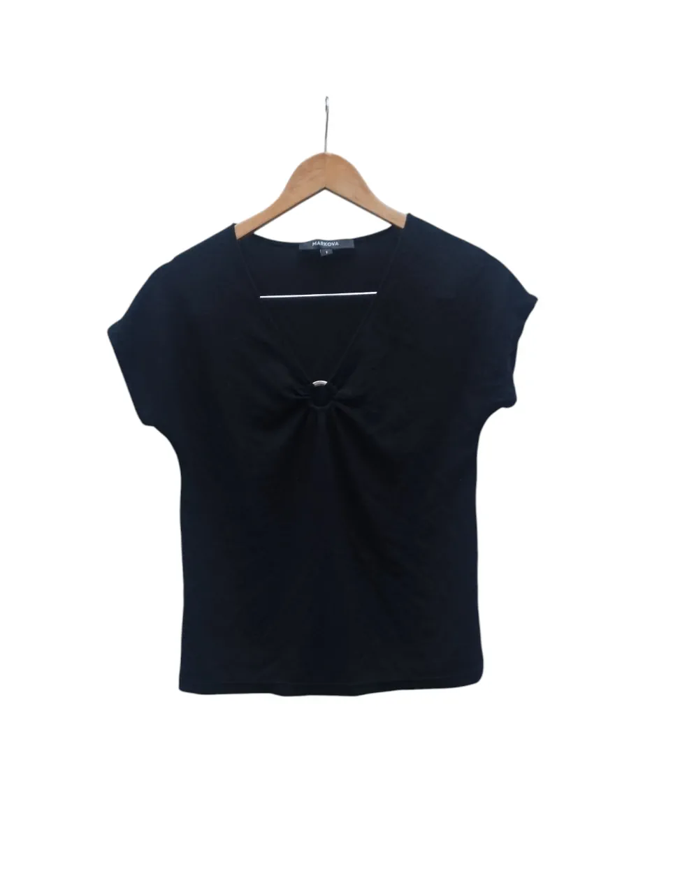 Remera Markova · Talle S
