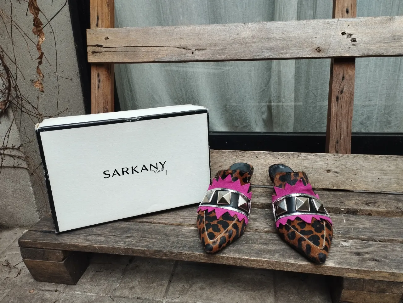 Zuecos Sarkany - imagen 1