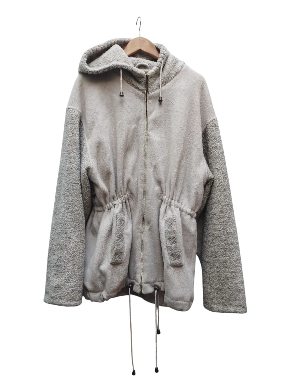 Campera A ≠ - imagen 1