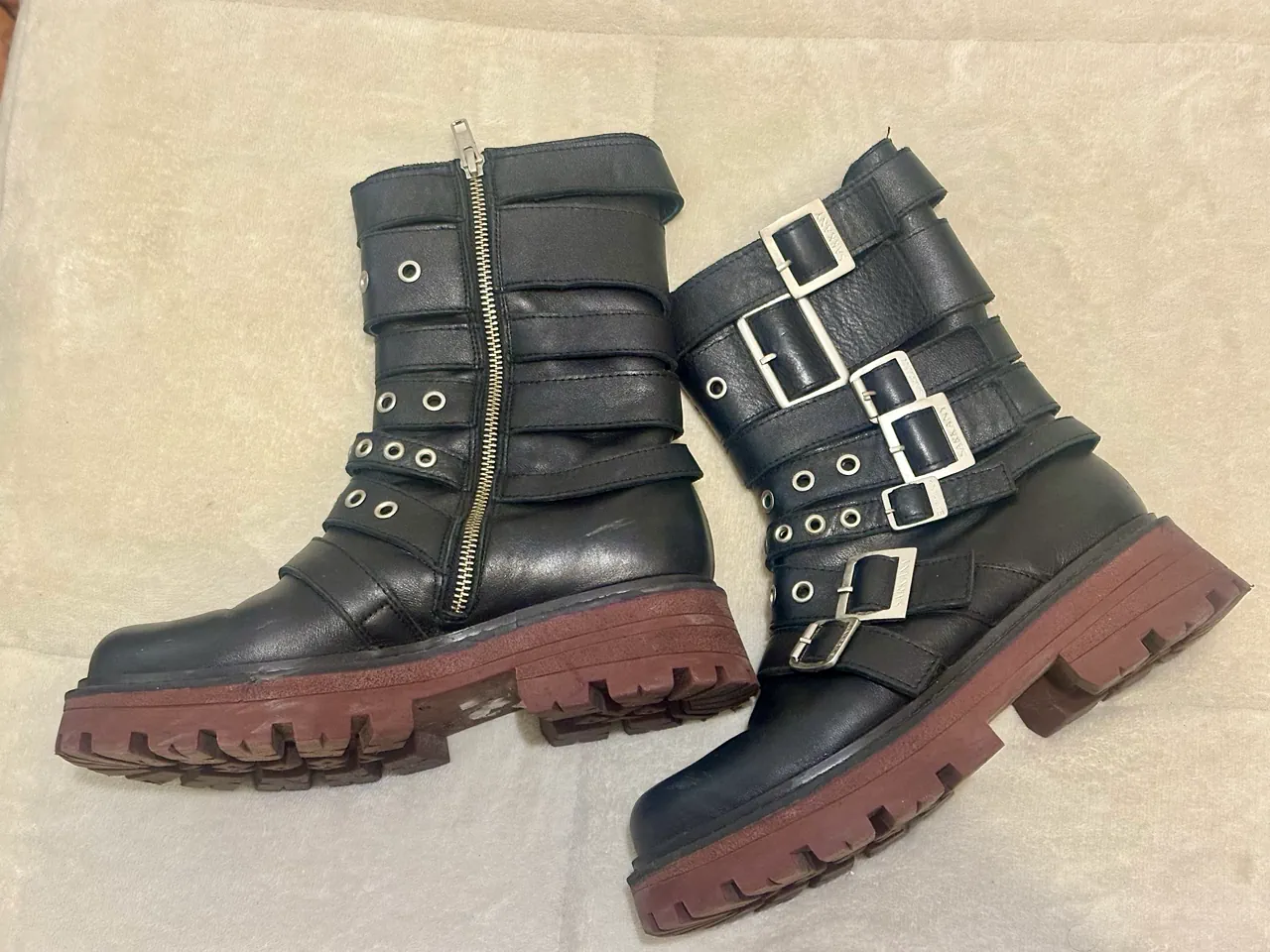 Borcegos Sarkany - imagen 1