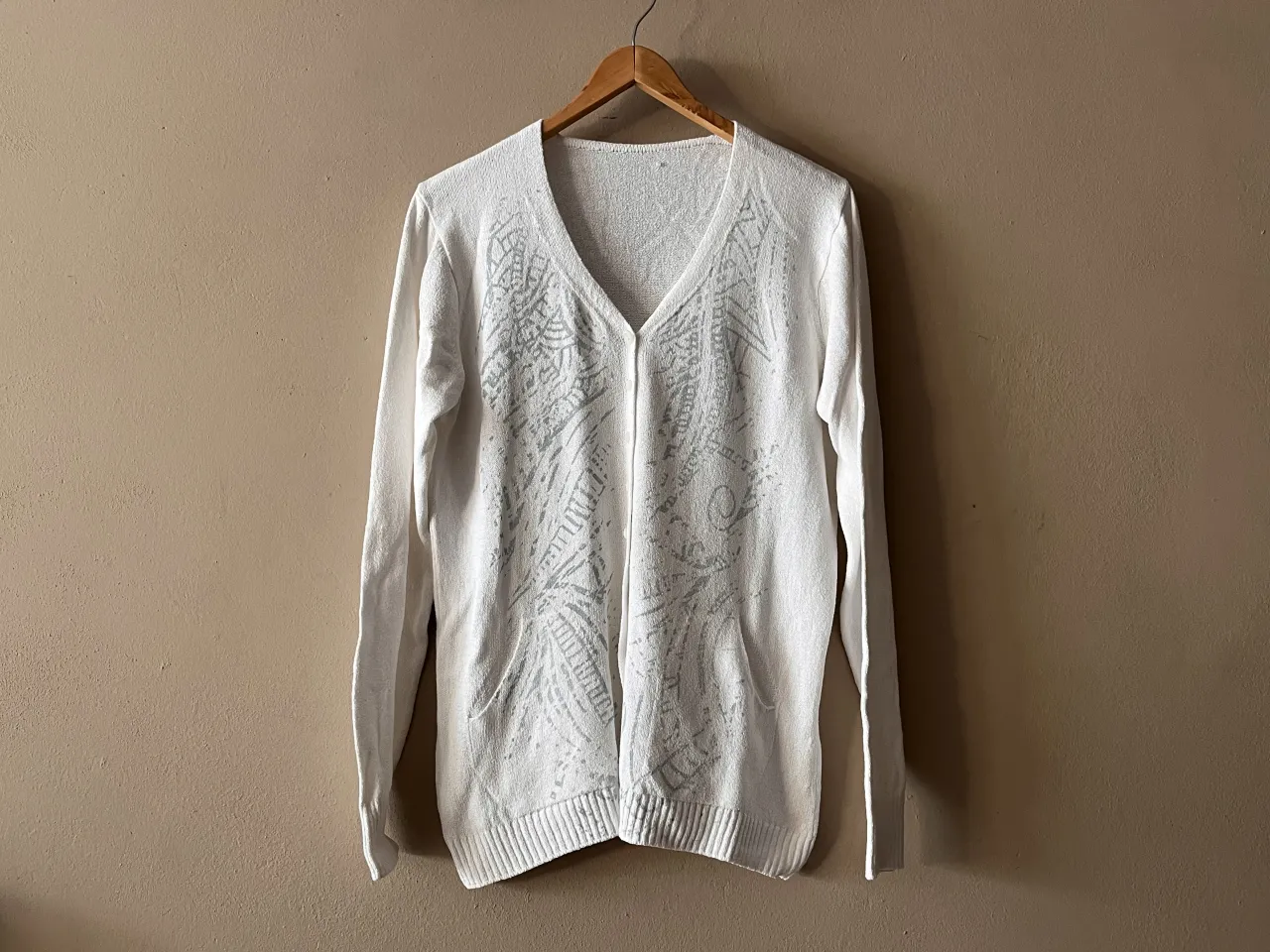 Cardigan Otra marca · Talle M