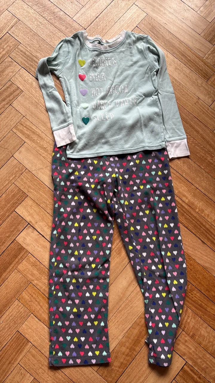 Pijama Old Navy - imagen 1