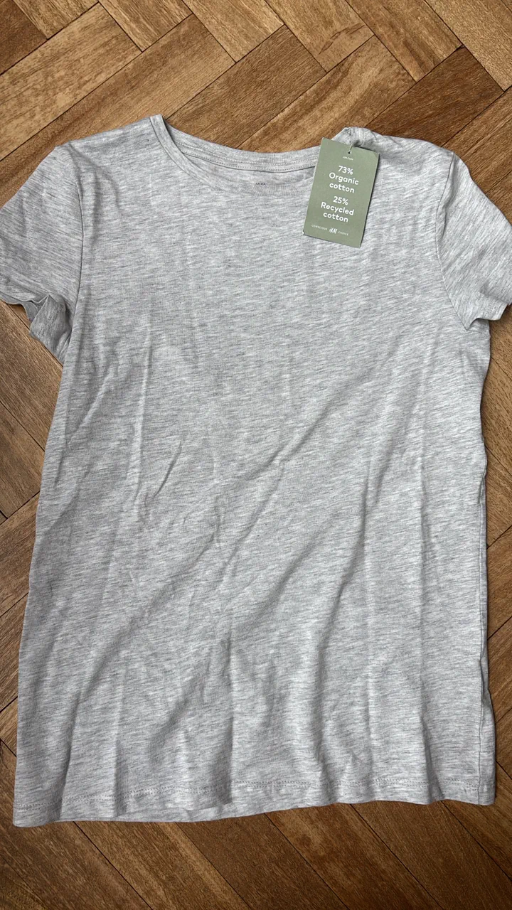 Remera H&M · Talle 16 años / 176 cm