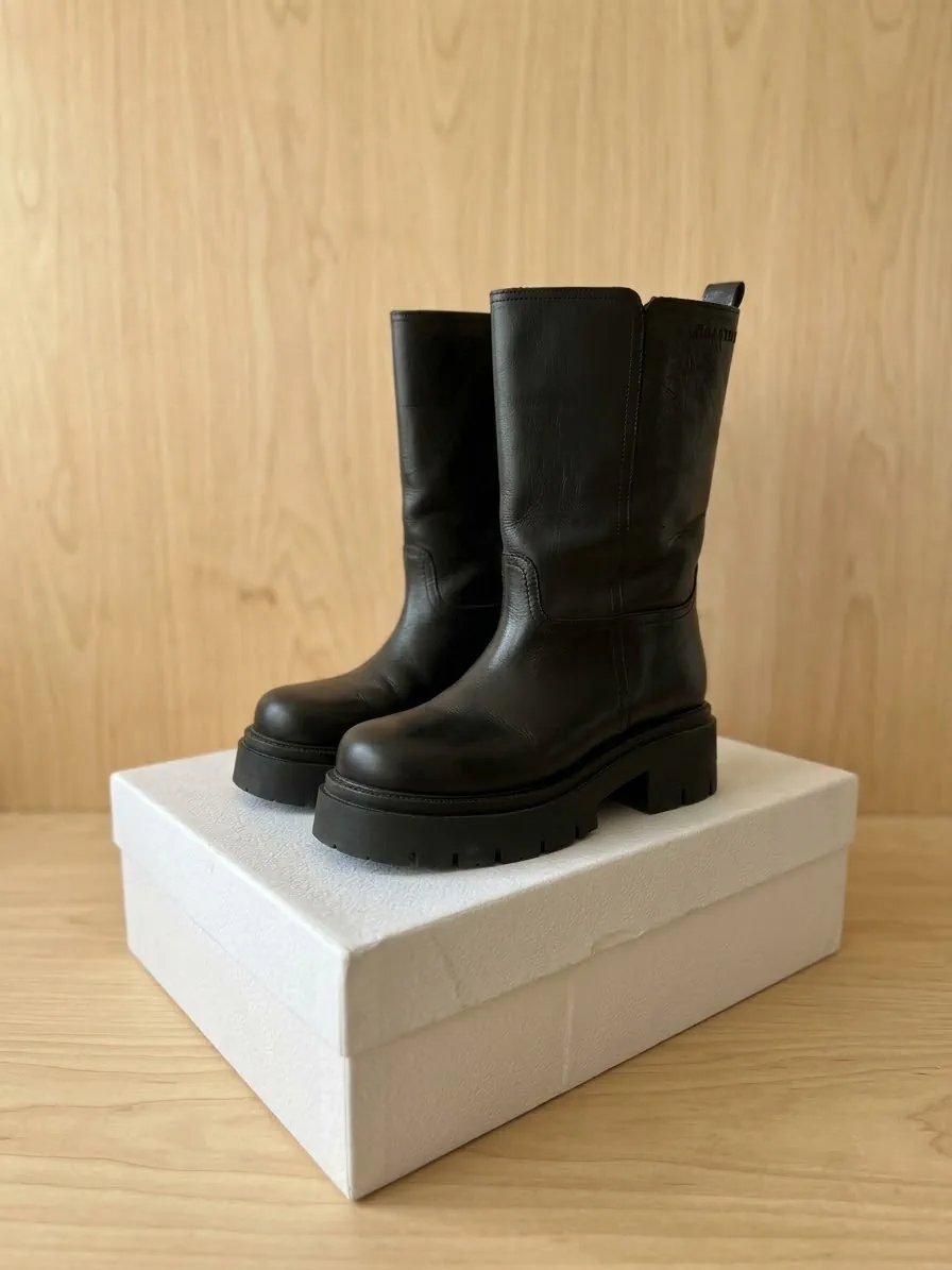 Borcegos Sarkany · Talle AR 36