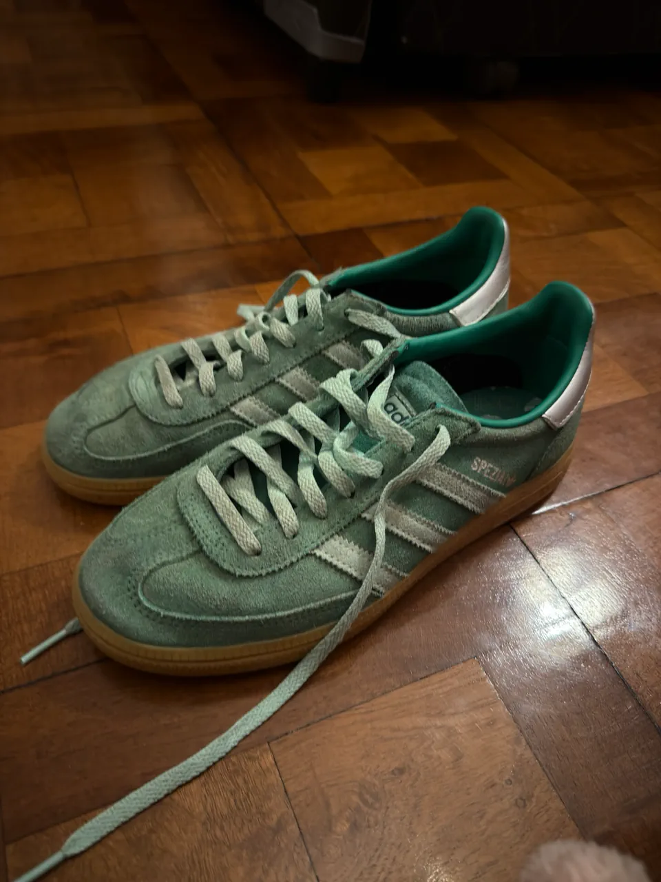 adidas · Talle EU 38