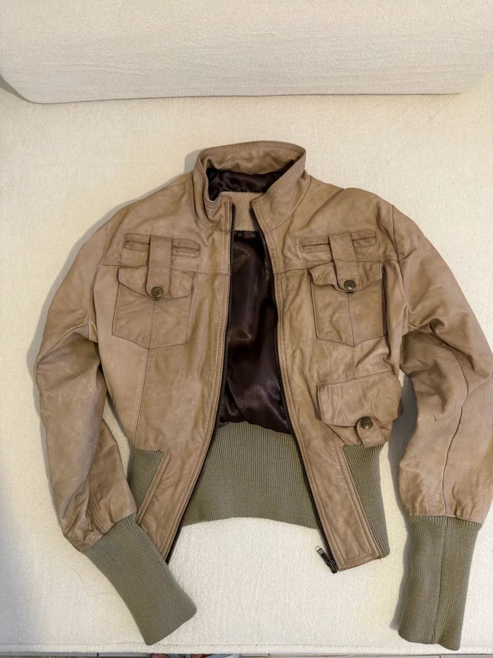 Campera YKK - imagen 1