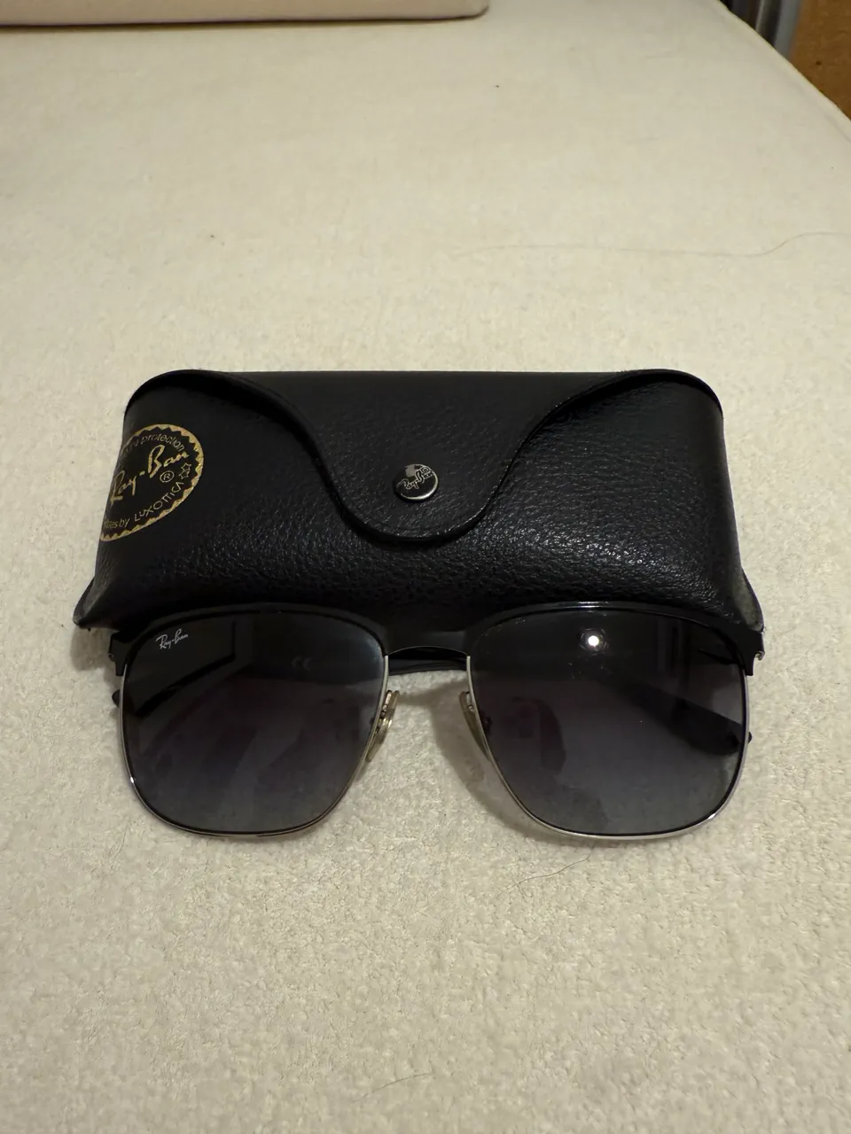 Ray-Ban