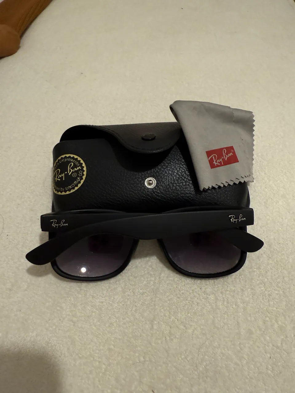 Ray-Ban
