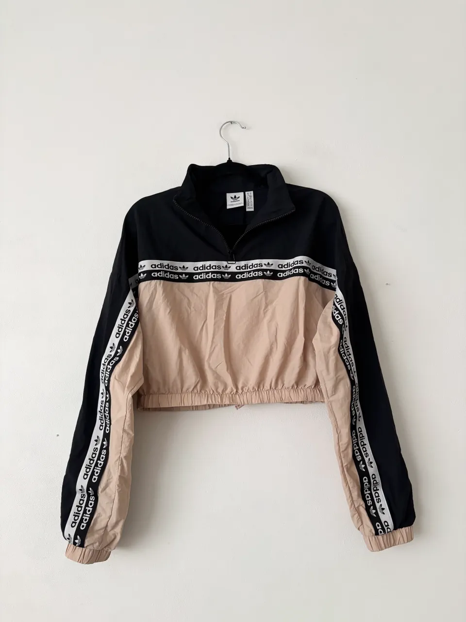 Rompeviento adidas · Talle S