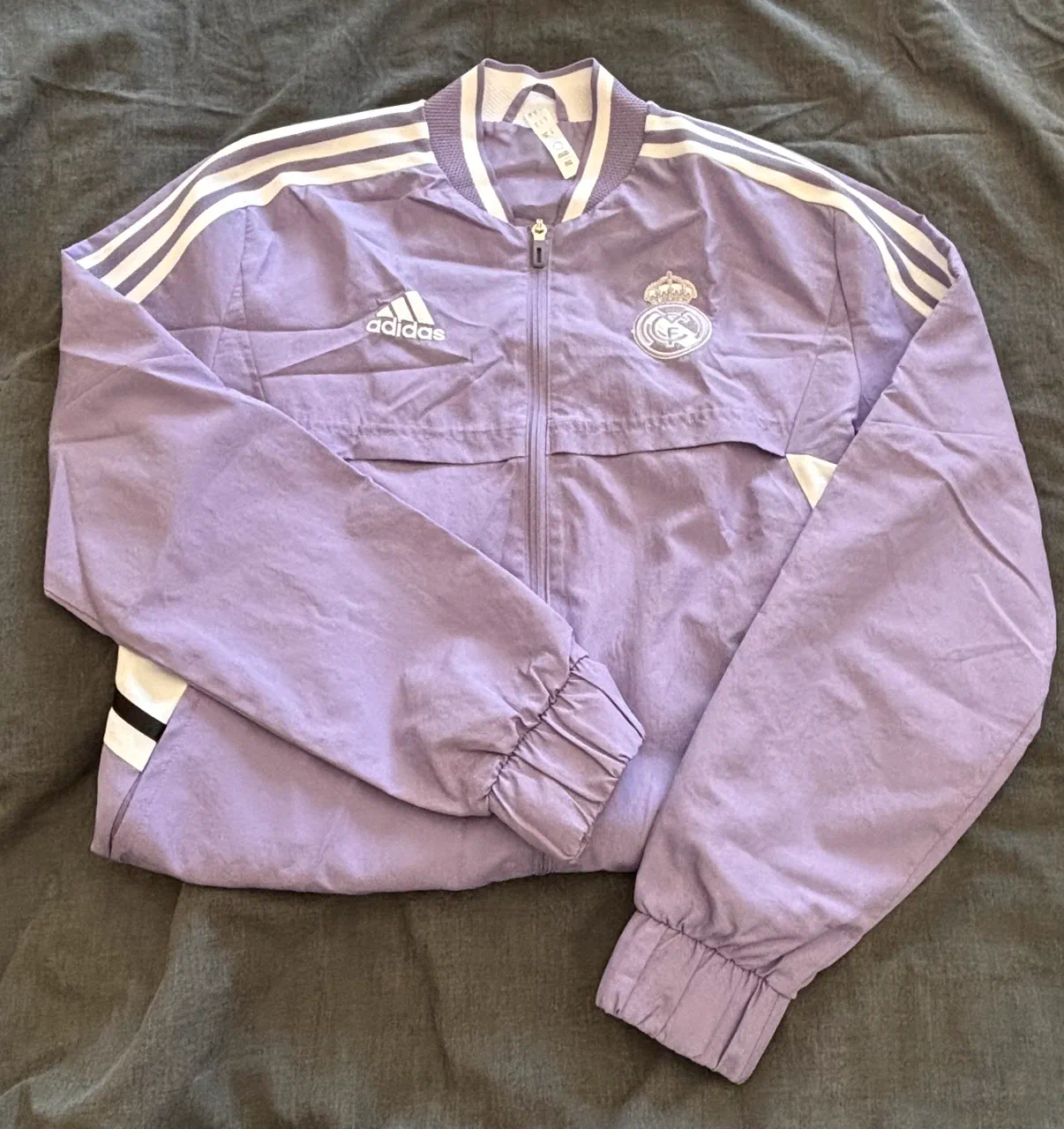 Campera adidas · Talle S