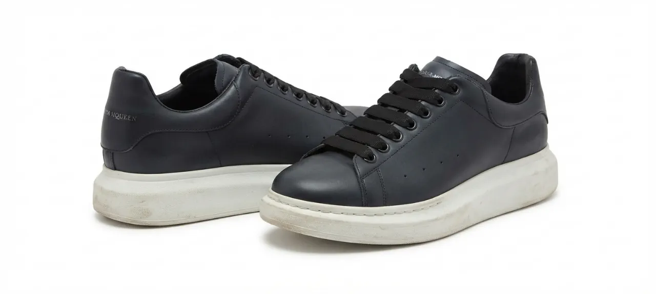 Alexander McQueen · Talle AR 43