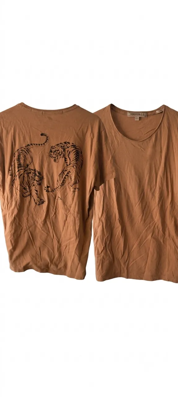 Remera Herencia · Talle 2