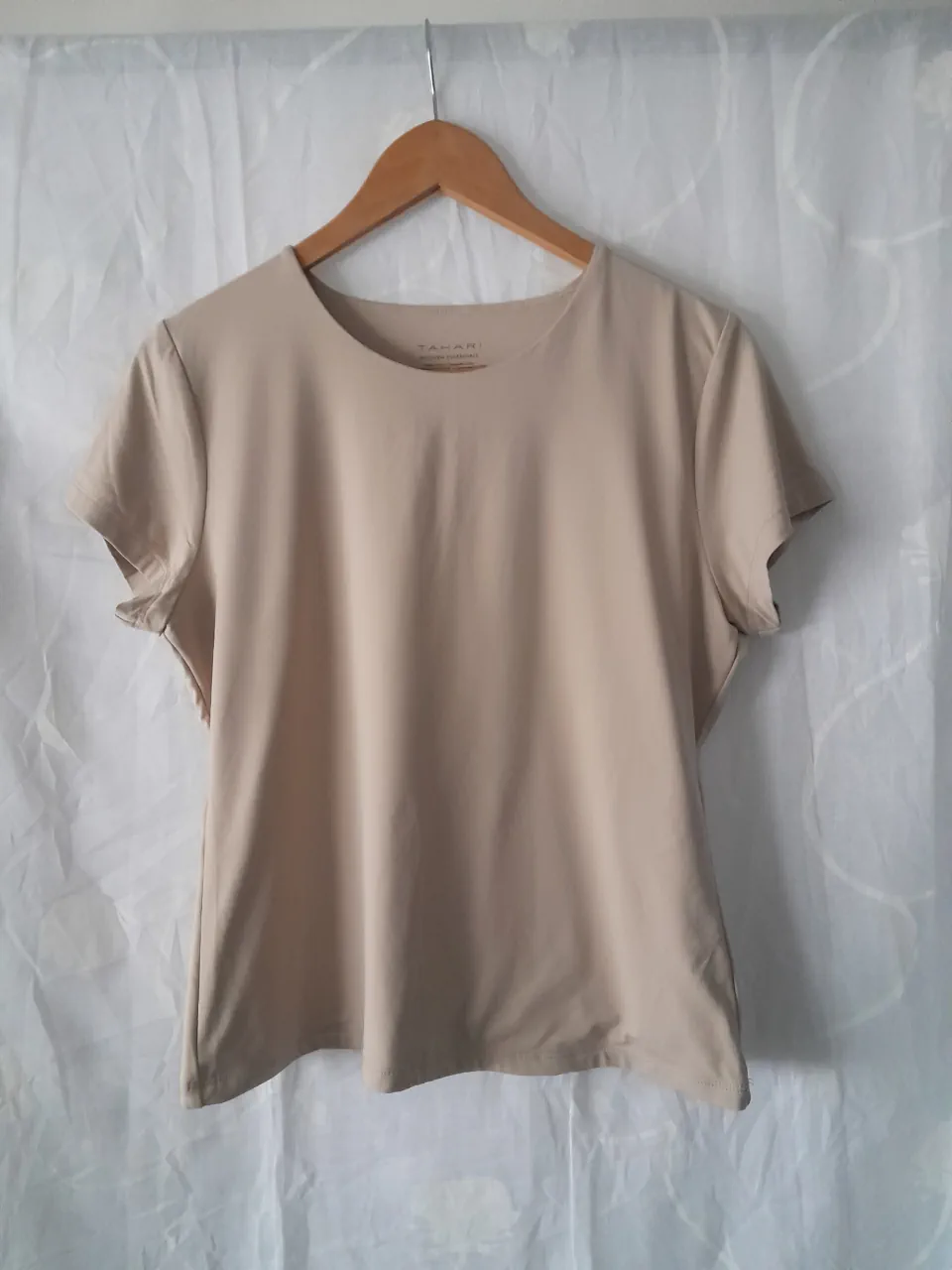 Tahari · Talle L