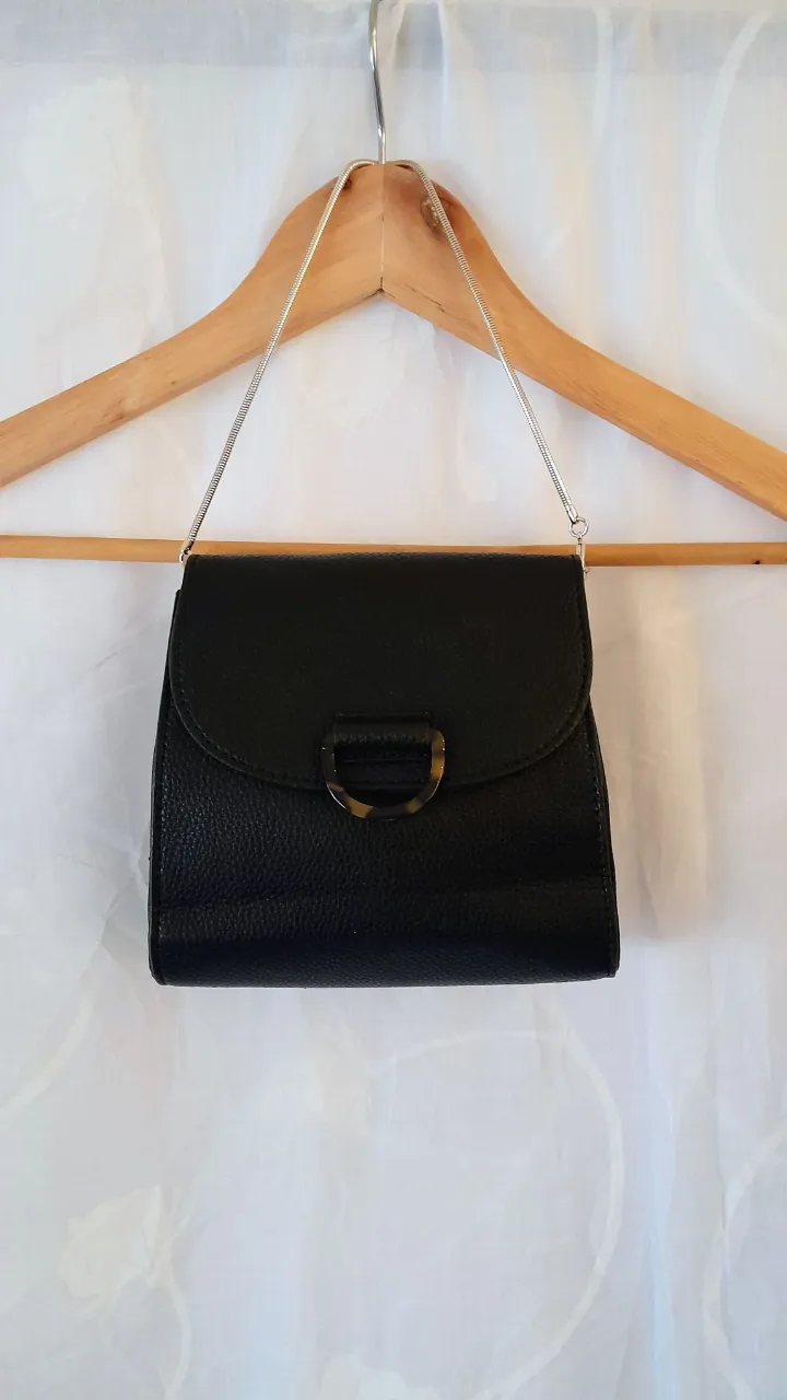 Cartera Banana Republic