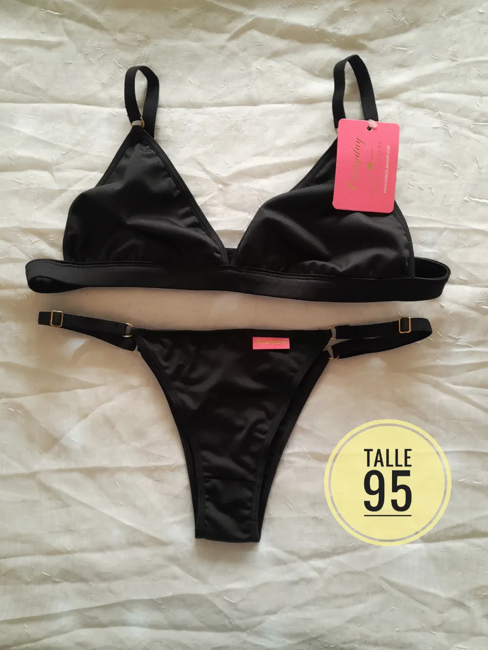 Conjunto MARCELA KOURY · Talle L
