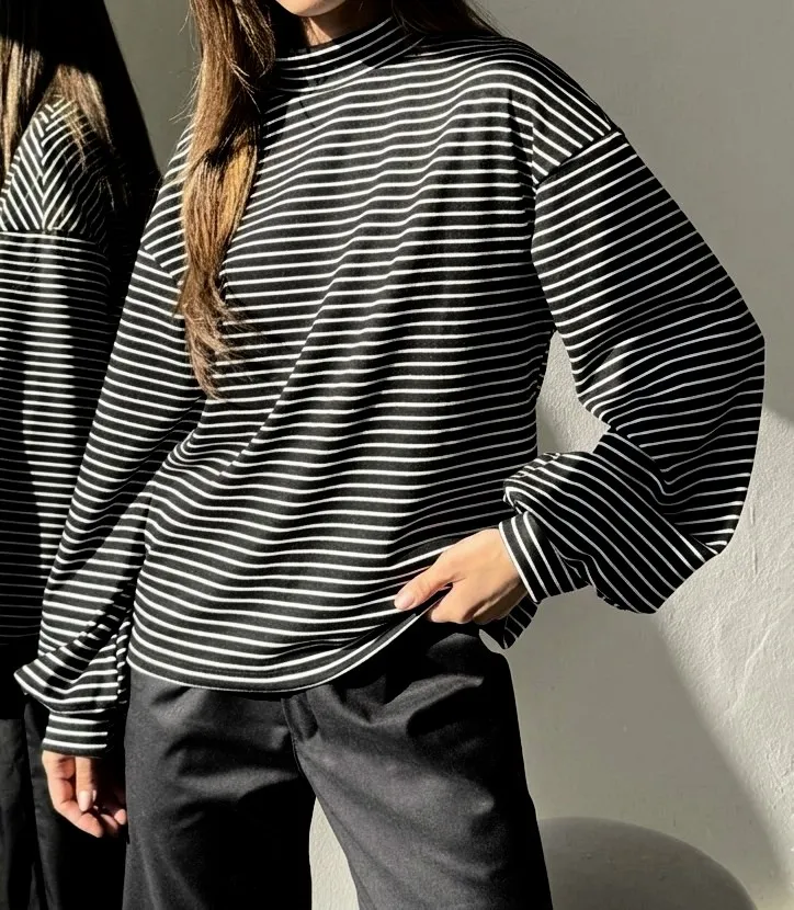 Remera A ≠ - imagen 1