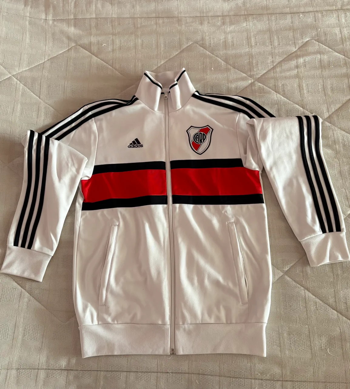 Buzo adidas - imagen 1