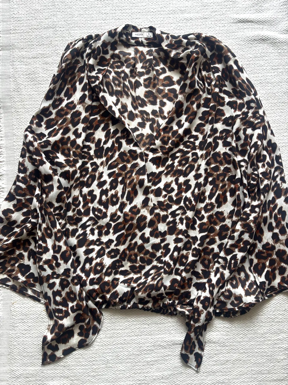 Blusa Inedita · Talle S
