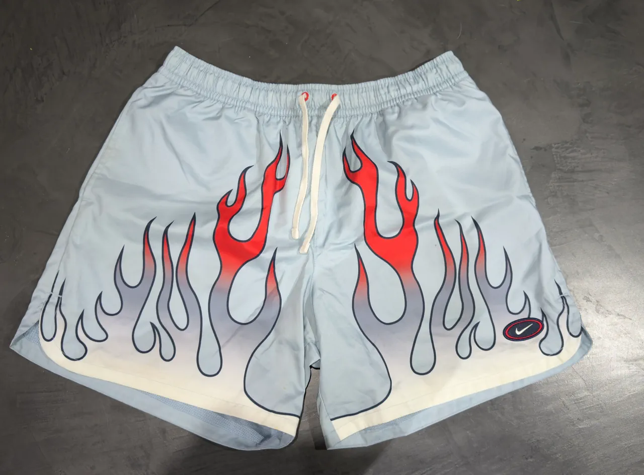 Nike · Talle L