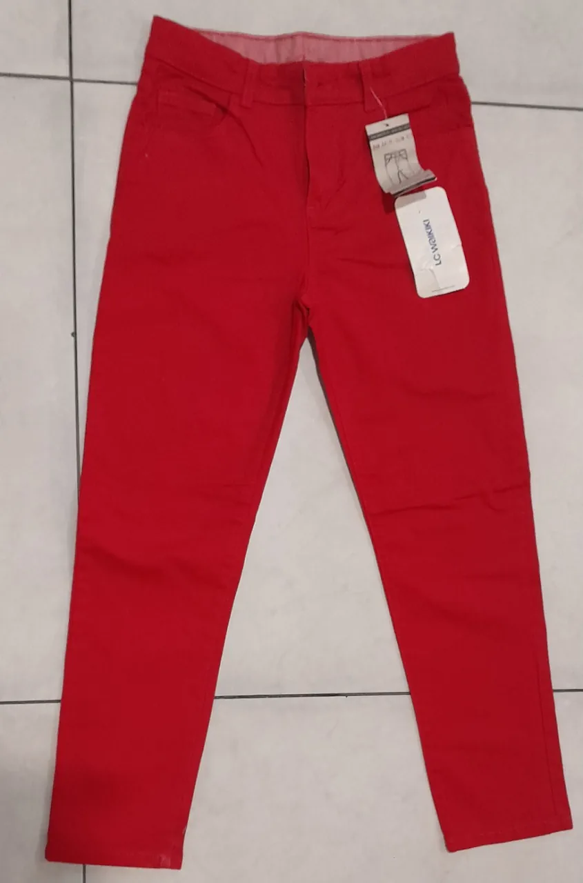 LC Waikiki · Talle 10 años / 140 cm