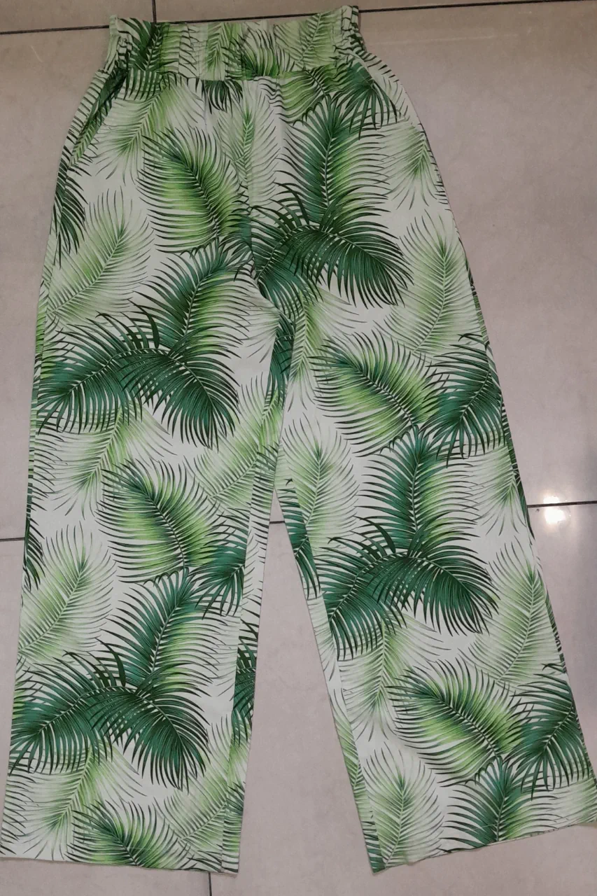 Pantalón Shein · Talle S