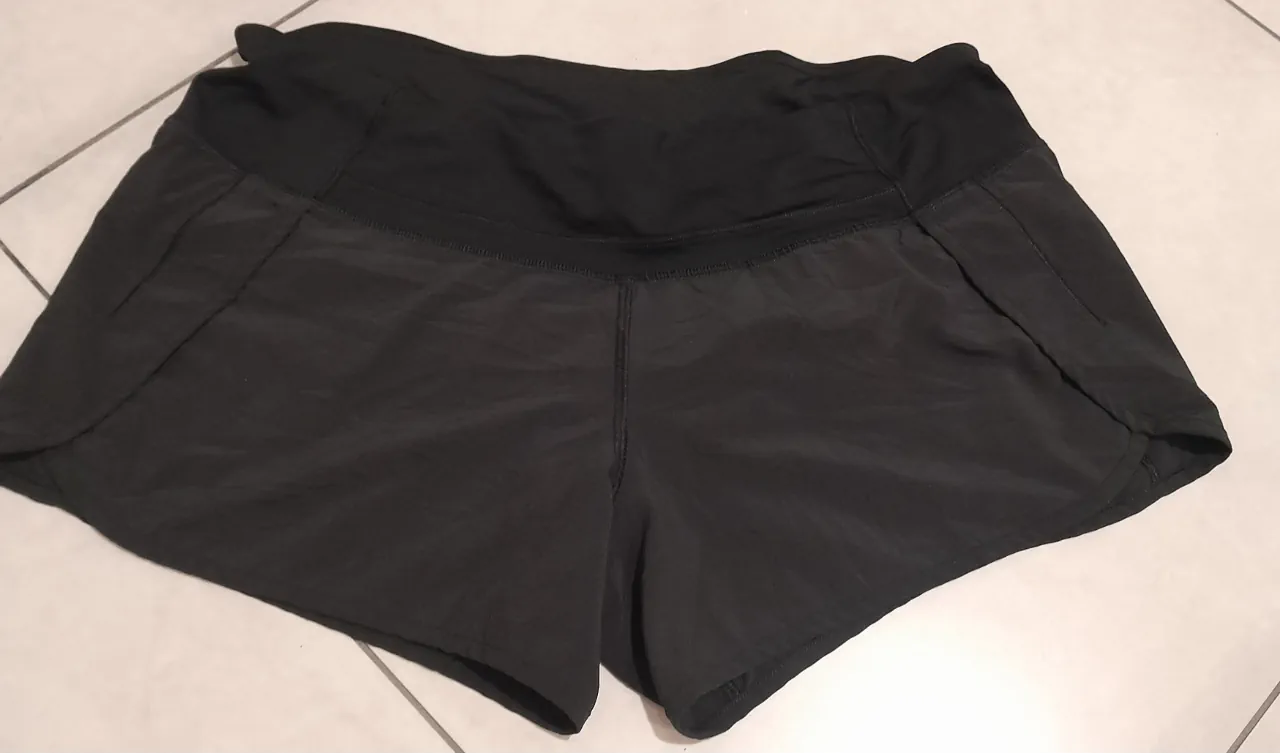 Short Lululemon - imagen 1