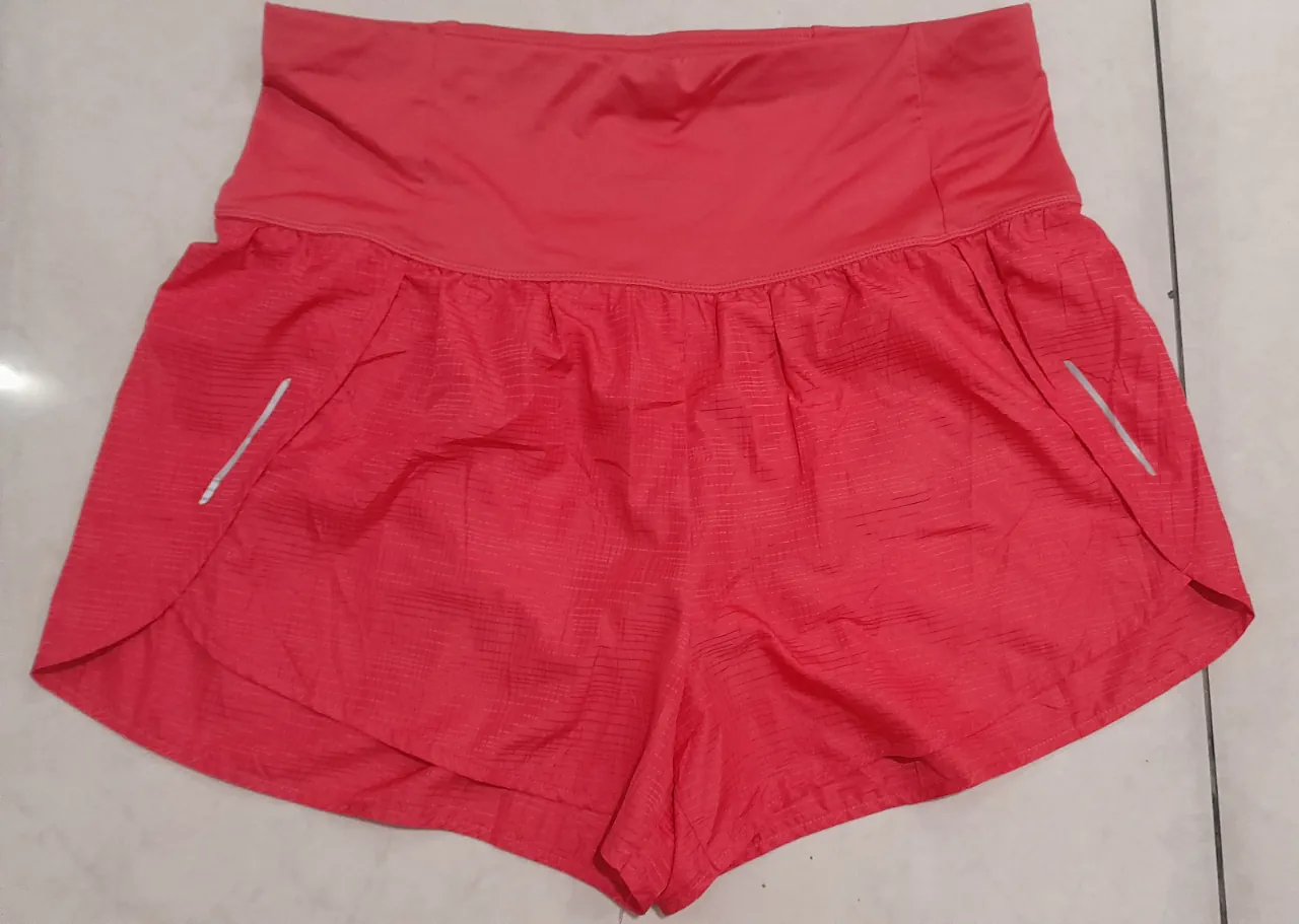 Short All In Motion · Talle L