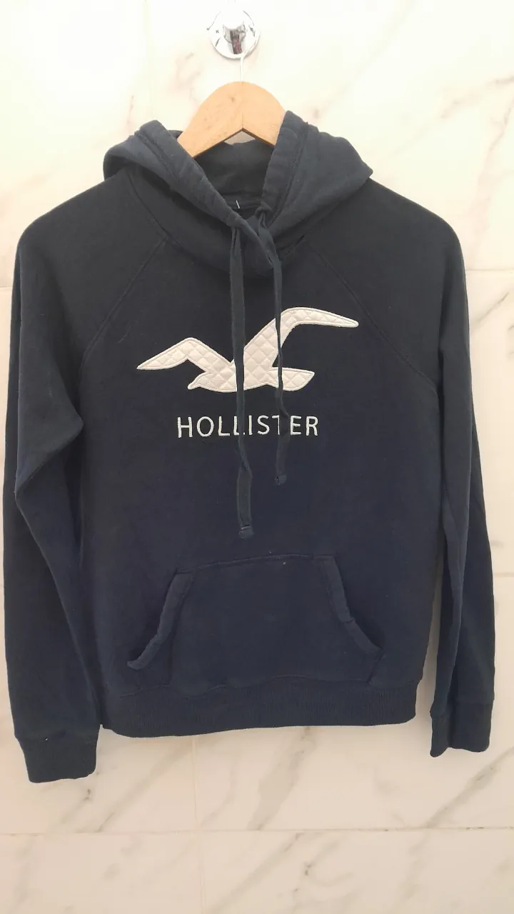 Buzo Hollister · Talle S