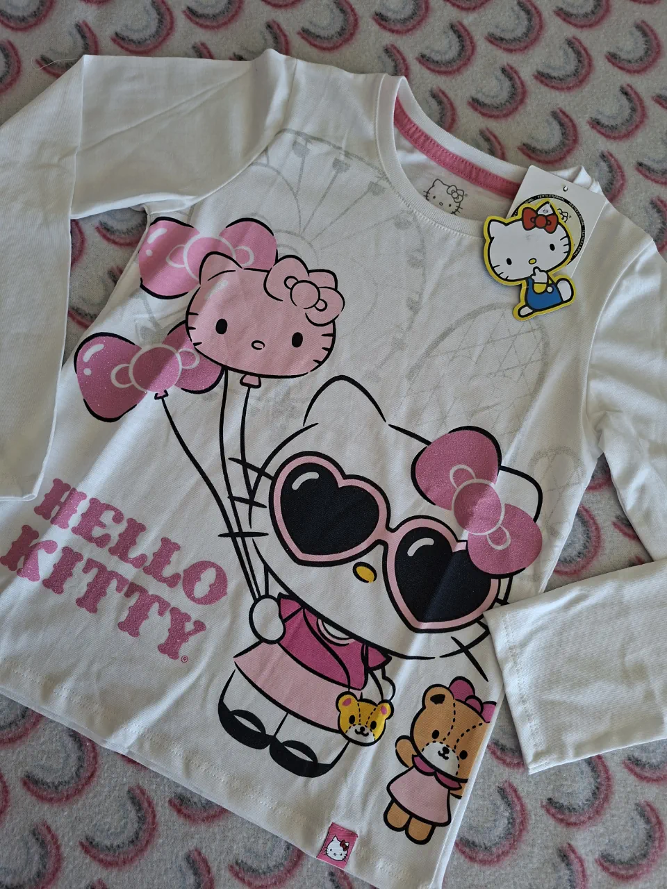 Camisa manga larga Hello Kitty · Talle 4 años / 104 cm