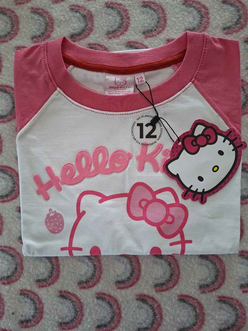 Remera Hello Kitty · Talle 10 años / 140 cm