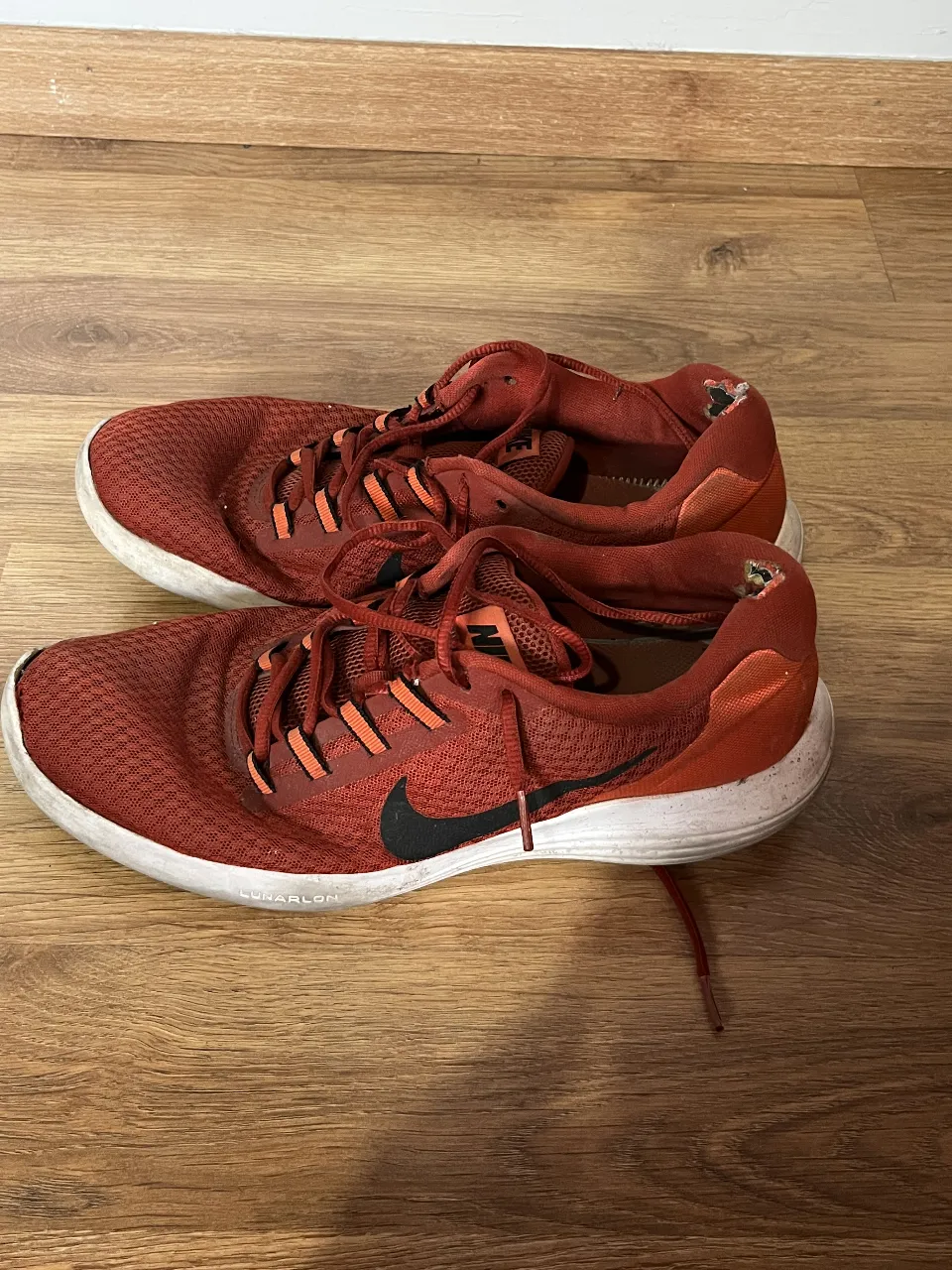 Nike · Talle AR 45