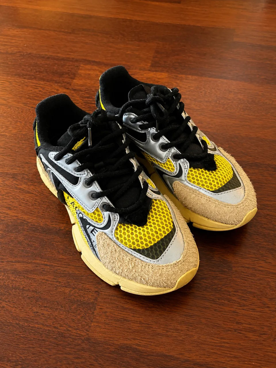 Lacoste · Talle AR 36