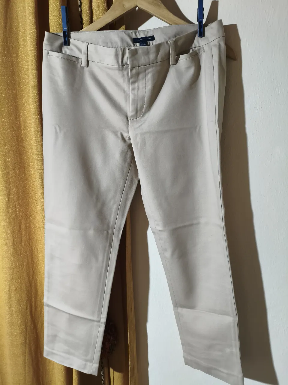 Pantalón Tommy Hilfiger · Talle M