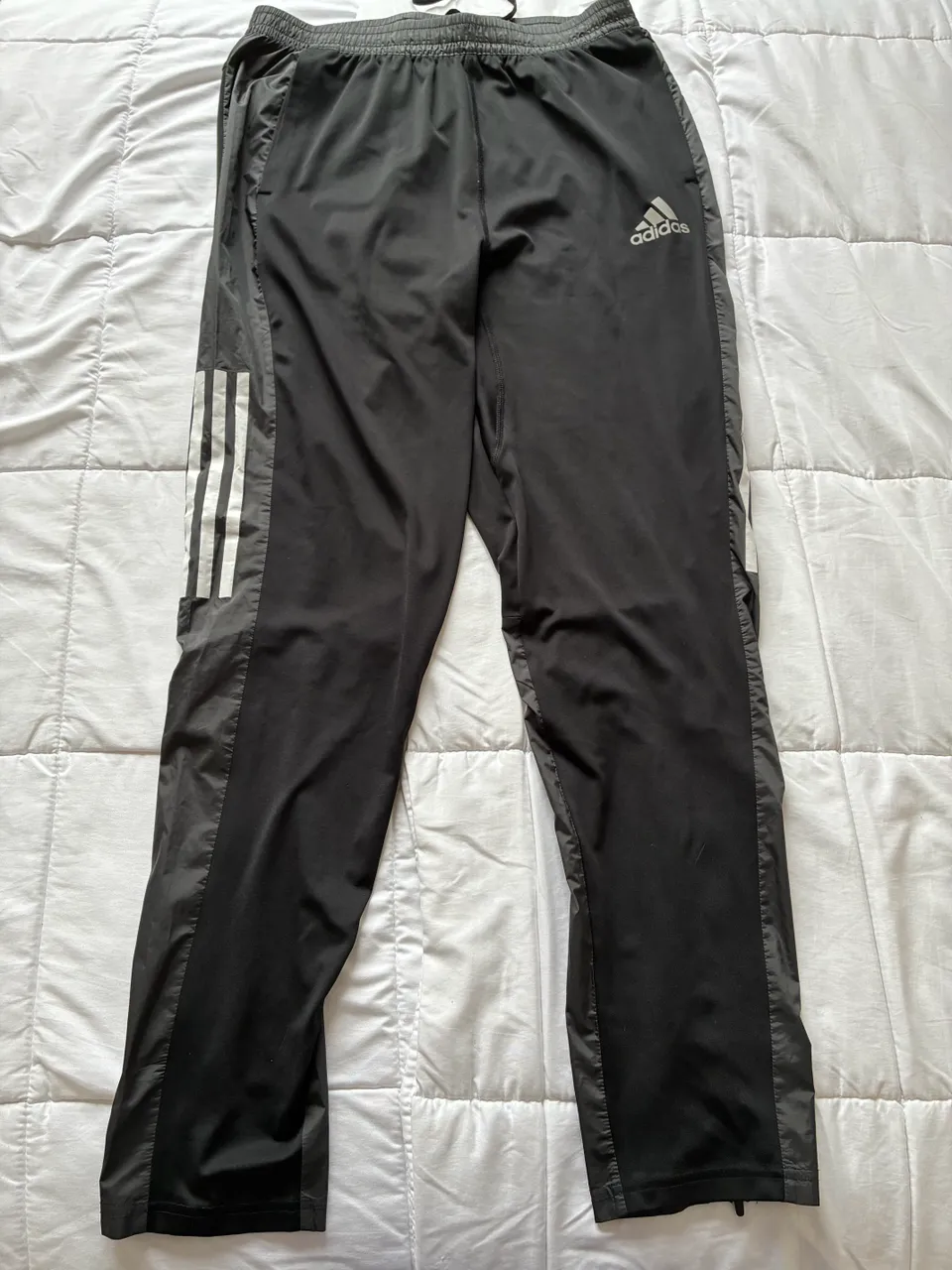 adidas · Talle M